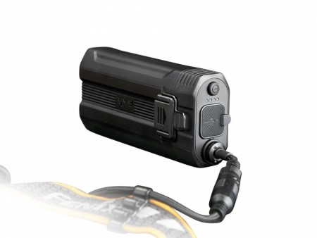 Уцененный товар Фонарь Fenix налобный HP30R V2.0 3000 люмен (Б/У. Состояние 4+. Полн. комплект. Рефаб.)