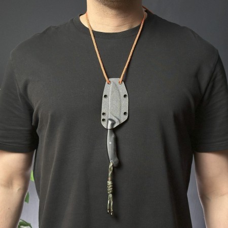 Нож с фиксированным лезвием Vostron Pika сталь VG10 с черными ножнами из кайдекса и темляком из паракорда VSSP10V-K