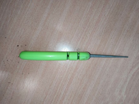 Уцененный товар Точилка Китайская ручная, (Использовалась.  В ЗиП пакете)