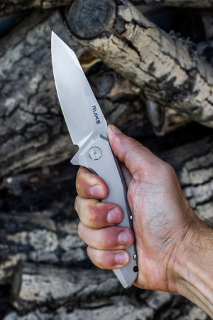 Нож Ruike P135-SF серебристый