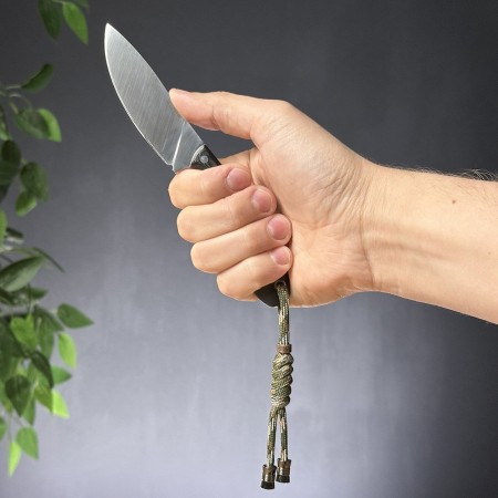 Нож с фиксированным лезвием Vostron Pika сталь VG10 с черными ножнами из кайдекса и темляком из паракорда VSSP10V-K