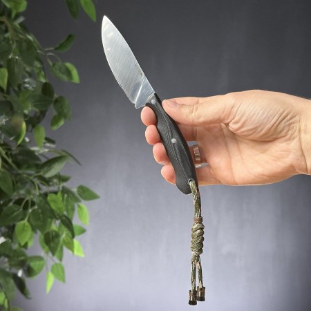 Нож с фиксированным лезвием Vostron Pika сталь VG10 с черными ножнами из кайдекса и темляком из паракорда VSSP10V-K