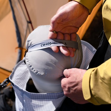 Мешок спальный Naturehike CW400 NH18C400-D с утиным пухом, размер L, черный, 6927595794548