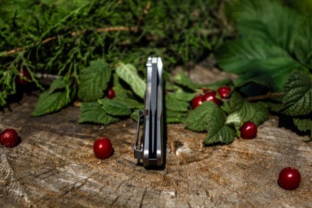 Нож Ruike P135-SF серебристый