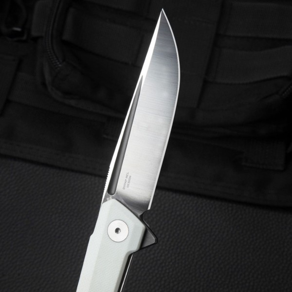 Нож Bestechman Dundee сталь D2, рукоять G10 белая
