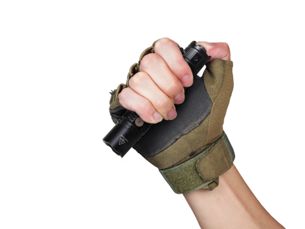 Уцененный товар Фонарь Fenix PD36R (Витринный образец, нет АКБ)