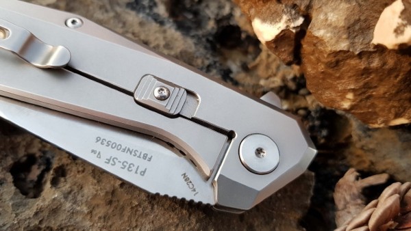 Нож Ruike P135-SF серебристый