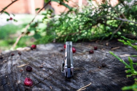 Нож складной Ruike P108-SF серебряный/синий (Вскрытая, поврежденная упаковка)