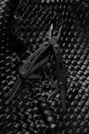 Мультитул Ganzo G103 (19 в 1) черный