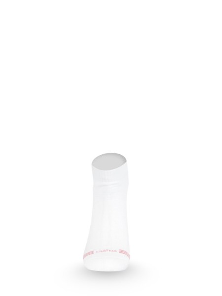 Уцененный товар Носки Lasting TSS 001, bamboo+polypropylene, белый, размер S , TSS001-S(витрин.образец)