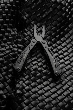 Мультитул Ganzo G202-B (21 в 1) черный