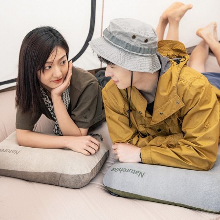 Чехол на туристическую подушку Naturehike Silent Beige for Glamping/Camping/Travel/Office/Car, 6927595709399