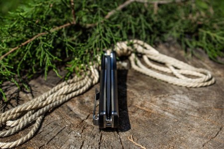 Нож Ruike Hussar P121 черный, P121-B