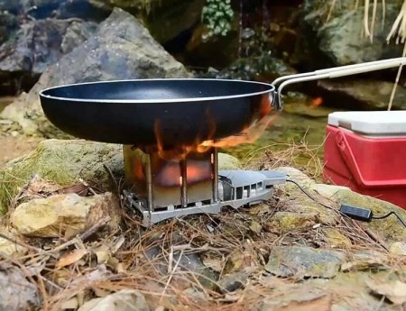 Походная печка щепочница BRS-116 с наддувом