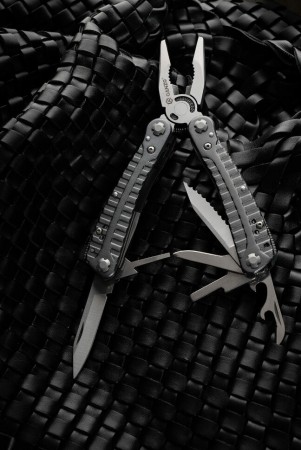 Мультитул Ganzo G105 (19 в 1) серебристый