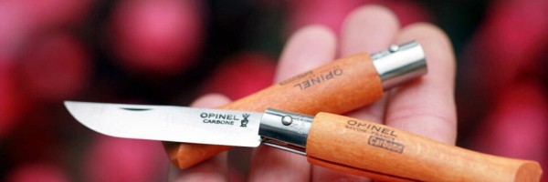 Уцененный товар Нож Opinel №4, углеродистая сталь, рукоять из дерева бука, 111040 (Витринный образец)