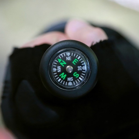 Уцененный товар Многофункциональный топор Adimanti (В упаковке. Б/У. Огниво очень сильно сточено. Топорище с царапинами. Насадка нож с царапинами)