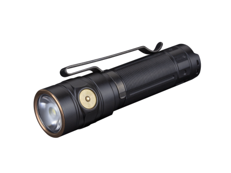 Уцененный товар Фонарь Fenix E30R (повреждена упаковка)