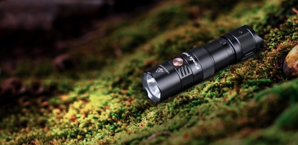 Фонарь Fenix тактический PD25R 800 люмен (Вскрытая, поврежденная упаковка.)