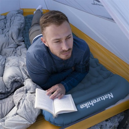 Туристический надувной матрас Naturehike CNK2300DZ0001 FC-12 синий (Витрин. образец.)