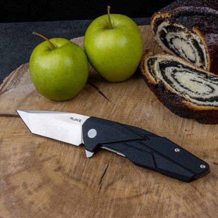 Уцененный товар Нож Ruike P138-B черный(Поврежден. упаковка)