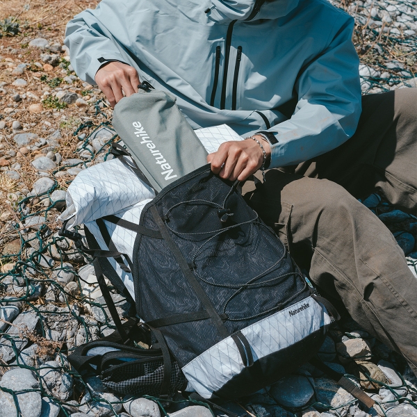 Стол Naturehike CNK2450JJ027 Yamami Y01 складной зелёный