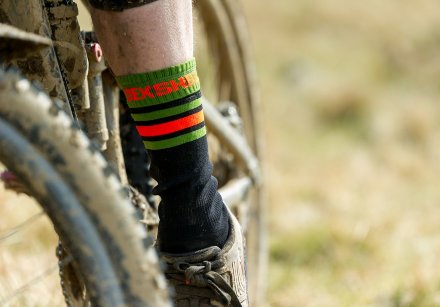 Водонепроницаемые носки DexShell Ultra Dri Sports Socks черный/зеленый/оранжевый S (36-38)