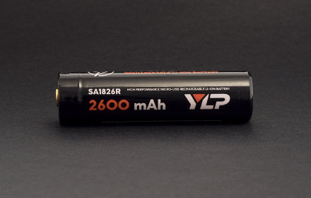Аккумулятор Яркий Луч YLP SA1826 18650 Li-Ion 3.7В 2600mAh с защитой и встр. зарядкой micro-USB, 4606400001454