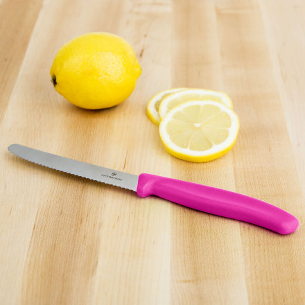 Нож Victorinox для резки и чистки розовый, волнистое лезвие 11 см (6.7836.L115)