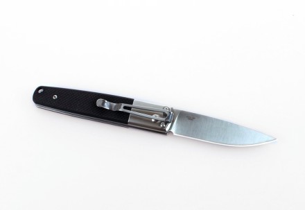 Уцененный товар Нож Ganzo G7211 черный, G7211-BK (Ближе к острию клинка, на заточке имеется скол) 
