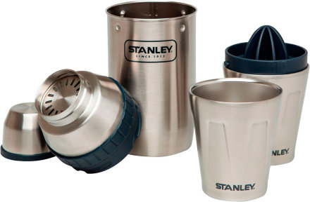 Шейк-система Stanley Adventure с соковыжималкой и 2 стопками, 10-02107-002